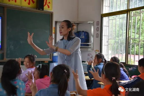 播撒藝術種子，科技點亮童年——2018年留守兒童藝術幫扶行動正式啟動